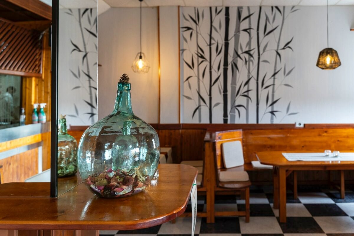 Dining room at Pizzería La Fuente in Tijarafe